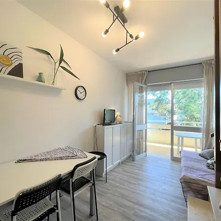 Bright Duplex Near Apartamento *